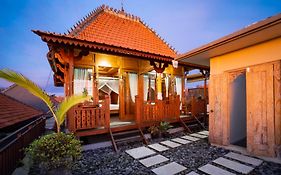 Pak Vo House By The Travel Ubud Bali